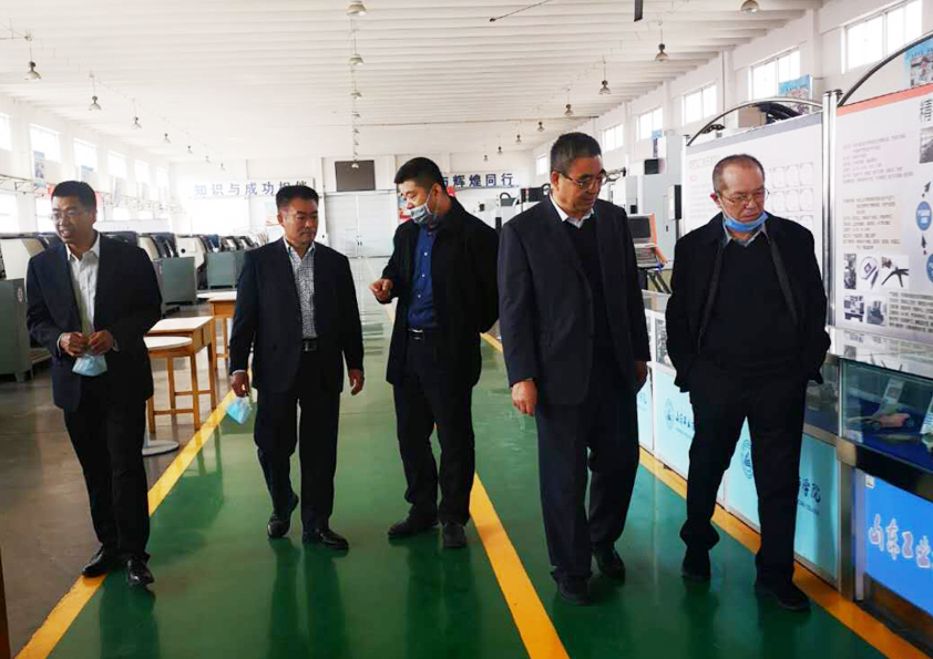 抗擊疫情在路上， 博陽(yáng)機(jī)械為工業(yè)技師學(xué)院捐贈(zèng)物資