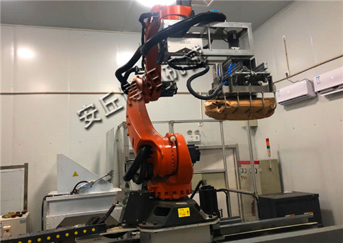 膩?zhàn)臃郯b碼垛機(jī)的結(jié)構(gòu)組成簡介