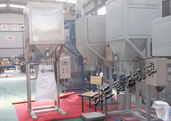 為什么化肥行業(yè)都選用自動(dòng)定量包裝機(jī)？