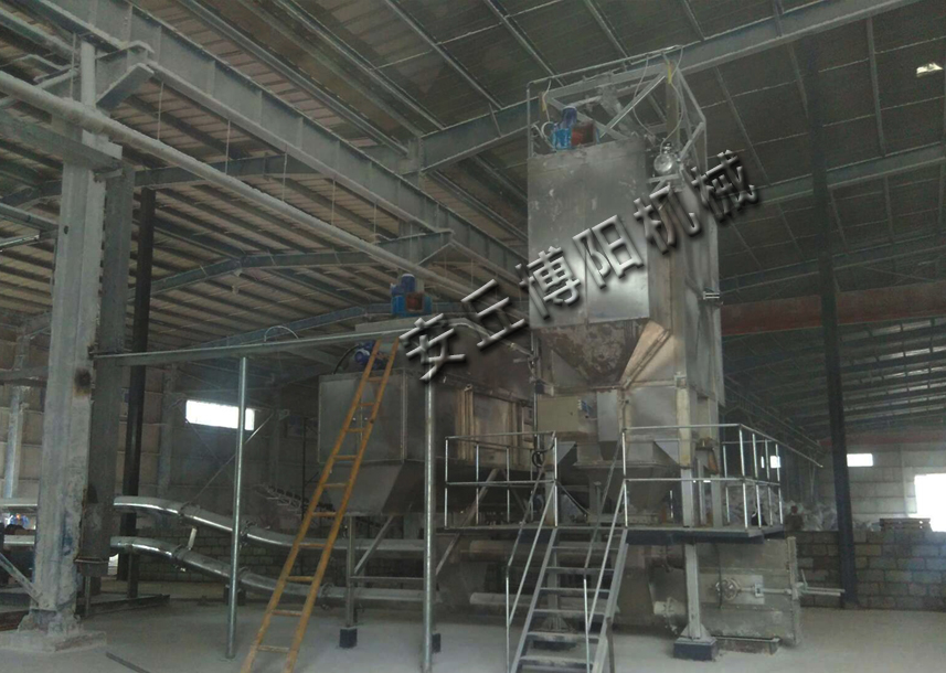 尿素噸袋拆包機(jī)是怎樣工作的？