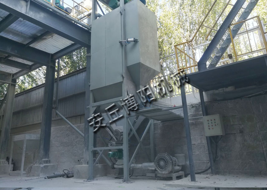 為什么粉體噸袋拆包機(jī)被廣泛選擇？