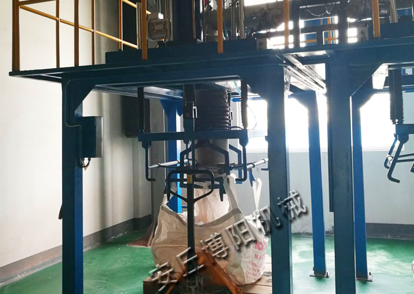 購買負(fù)極材料噸包秤，選型方面需要注意的問題