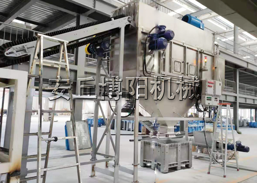 活性炭自動(dòng)拆包機(jī)的破袋原理是什么？