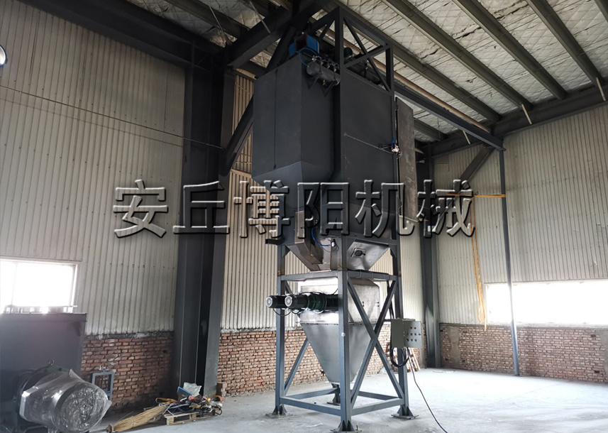 污泥顆粒噸袋拆包機(jī)的產(chǎn)品特點(diǎn)是什么？